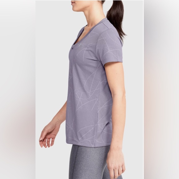 Underarmour | HeatGear V-Neck Marble Jacquard T- Shirt - Picture 4 of 9